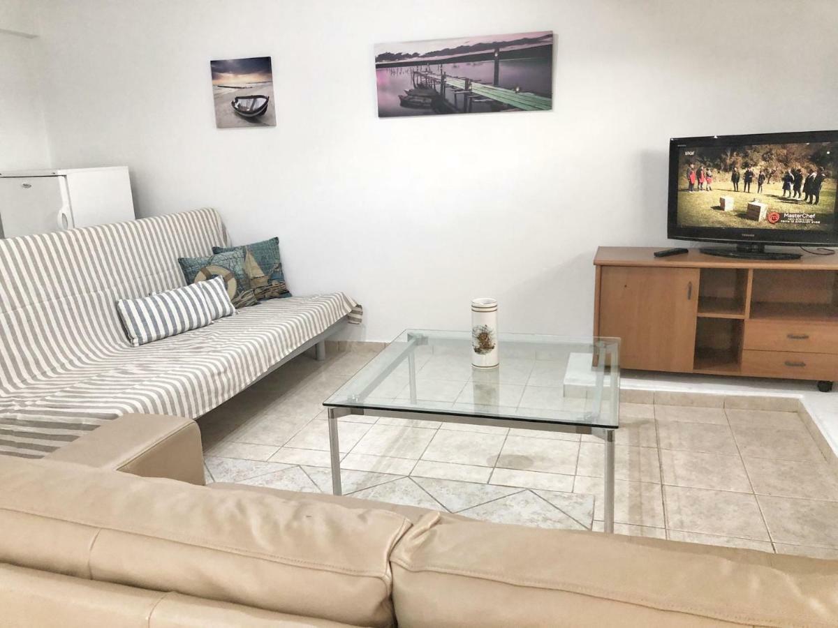 Renovated Apt Close To Beach Wifi Ac Anavyssos Exterior foto